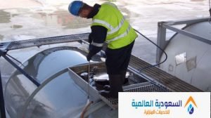 تنظيف خزانات المياه مع التعقيم